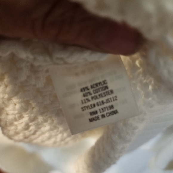 EUC Francesca's Alya Textured Eyelash Ivory Rolled Neck Sweater - Picture 11 of 11